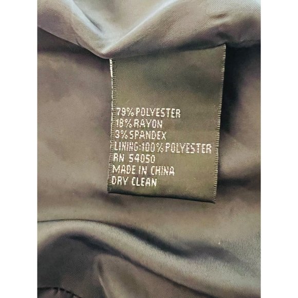 Kasper Tailored Blazer Pleated Waist Shield Buttons And Stitching Sz 8 NWOT - Picture 10 of 11